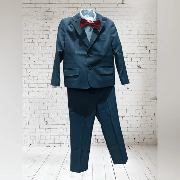 Calvin Klein Boys Size 4 Navy Blue Suit - Picture 2 of 6